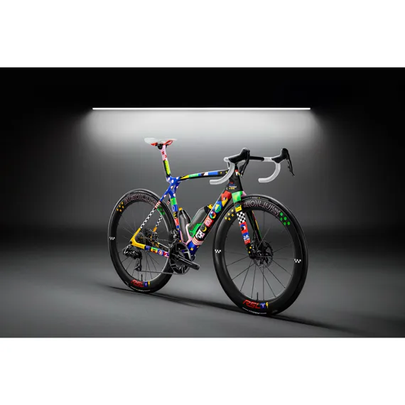 TREK Madone SLR 9 AXS Gen 8 - The First 50 ICON